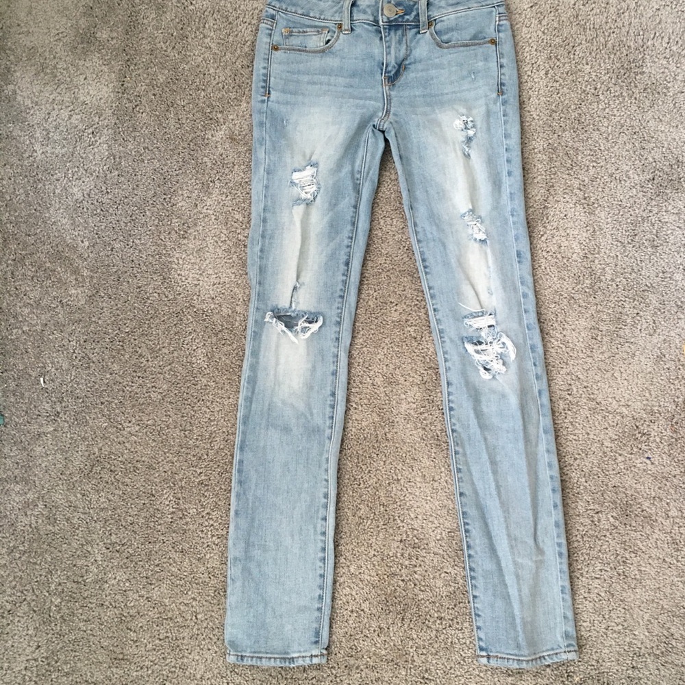 American Eagle Jeans light washed distressed